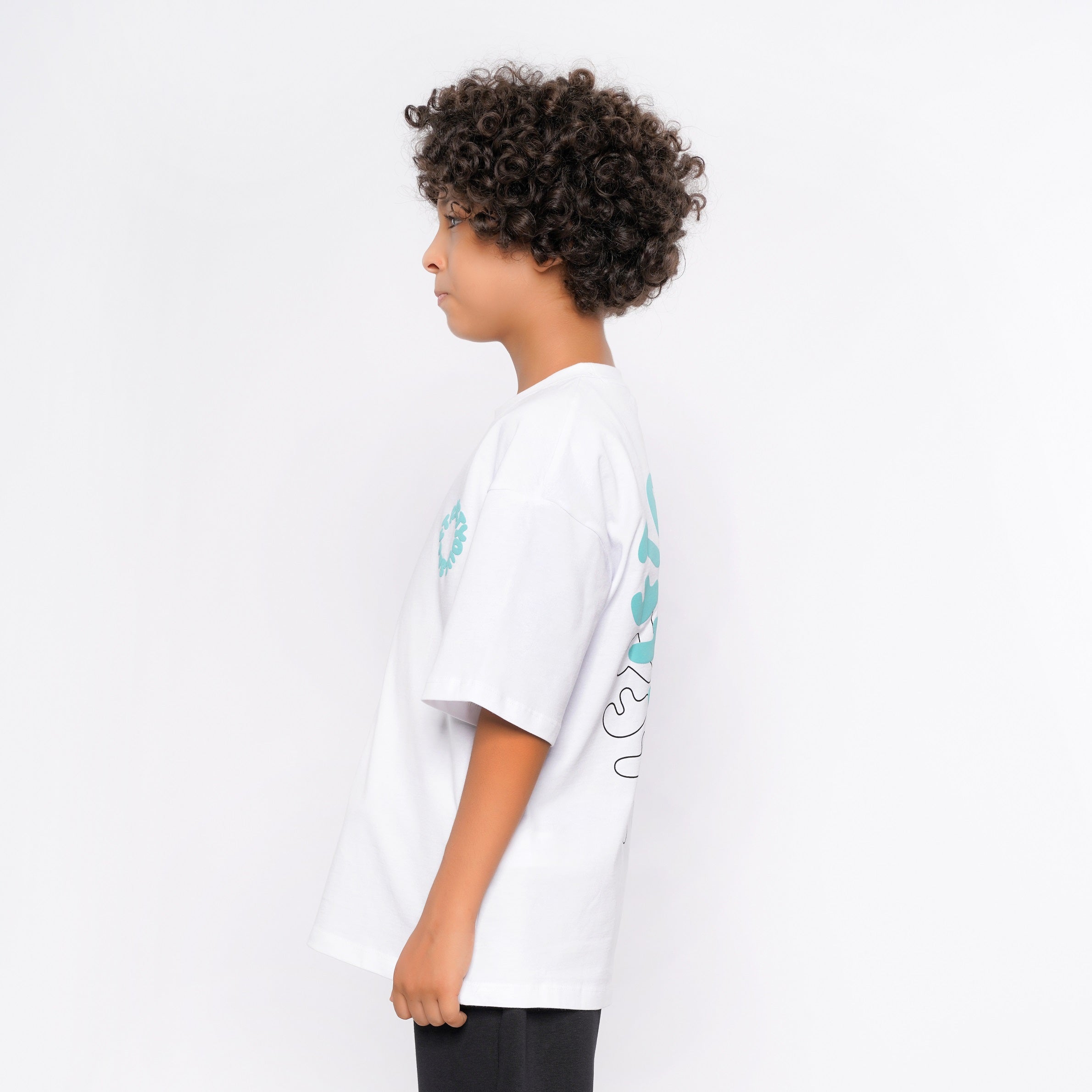 K24KTH207- Graphic Basic T-shirt