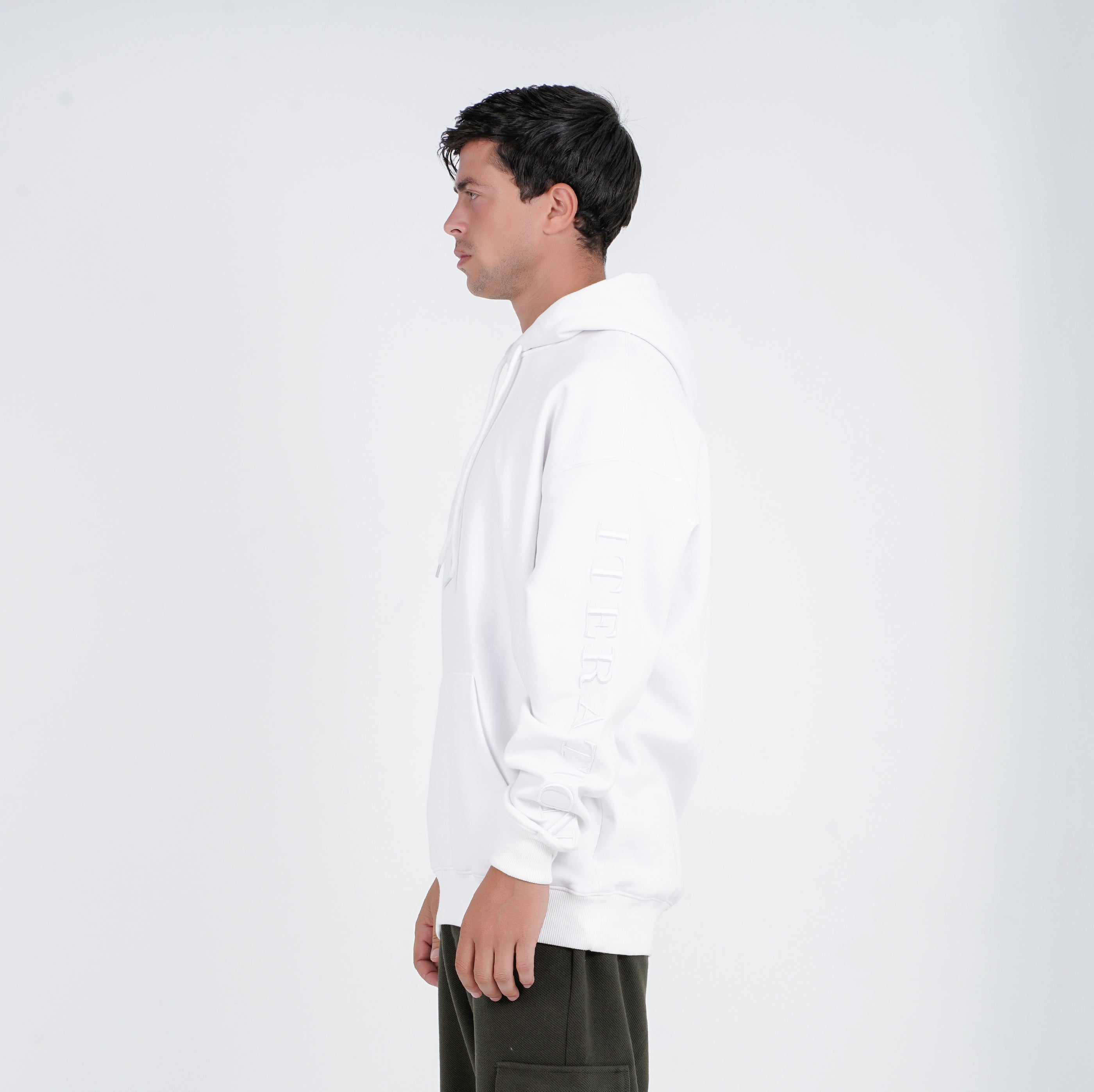 M24TS625-Oversized sweatshirt, featuring a hoodie and front pockets