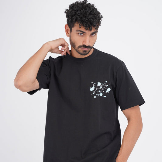 M24TH833 - تيشيرت بيزك اوفرسايز مطبوع