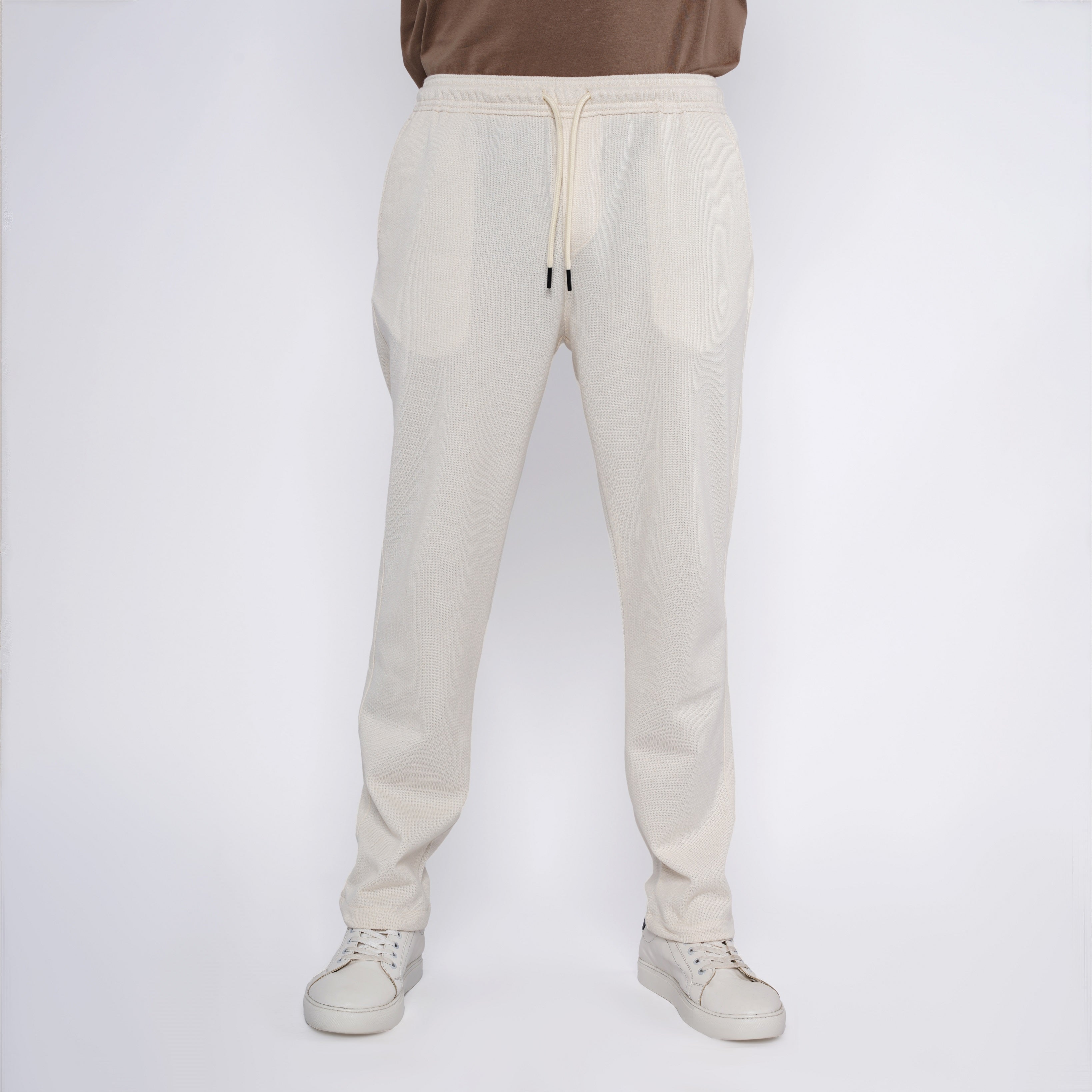 M24NT910-Sporty Sweatpants With drawstring