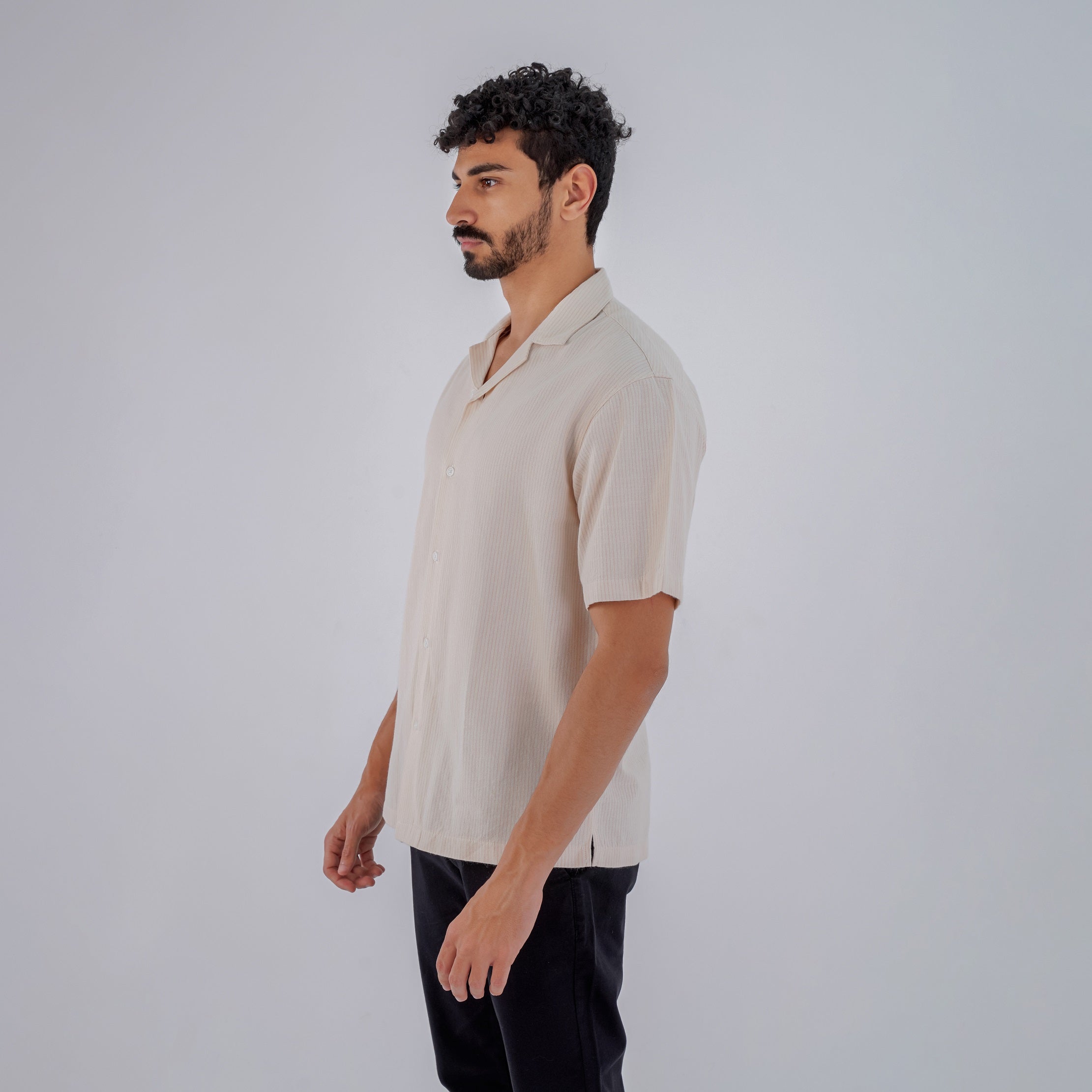 M24SN136 -Casual short sleeve cotton Shirt, Camp collar and Relaxed fit