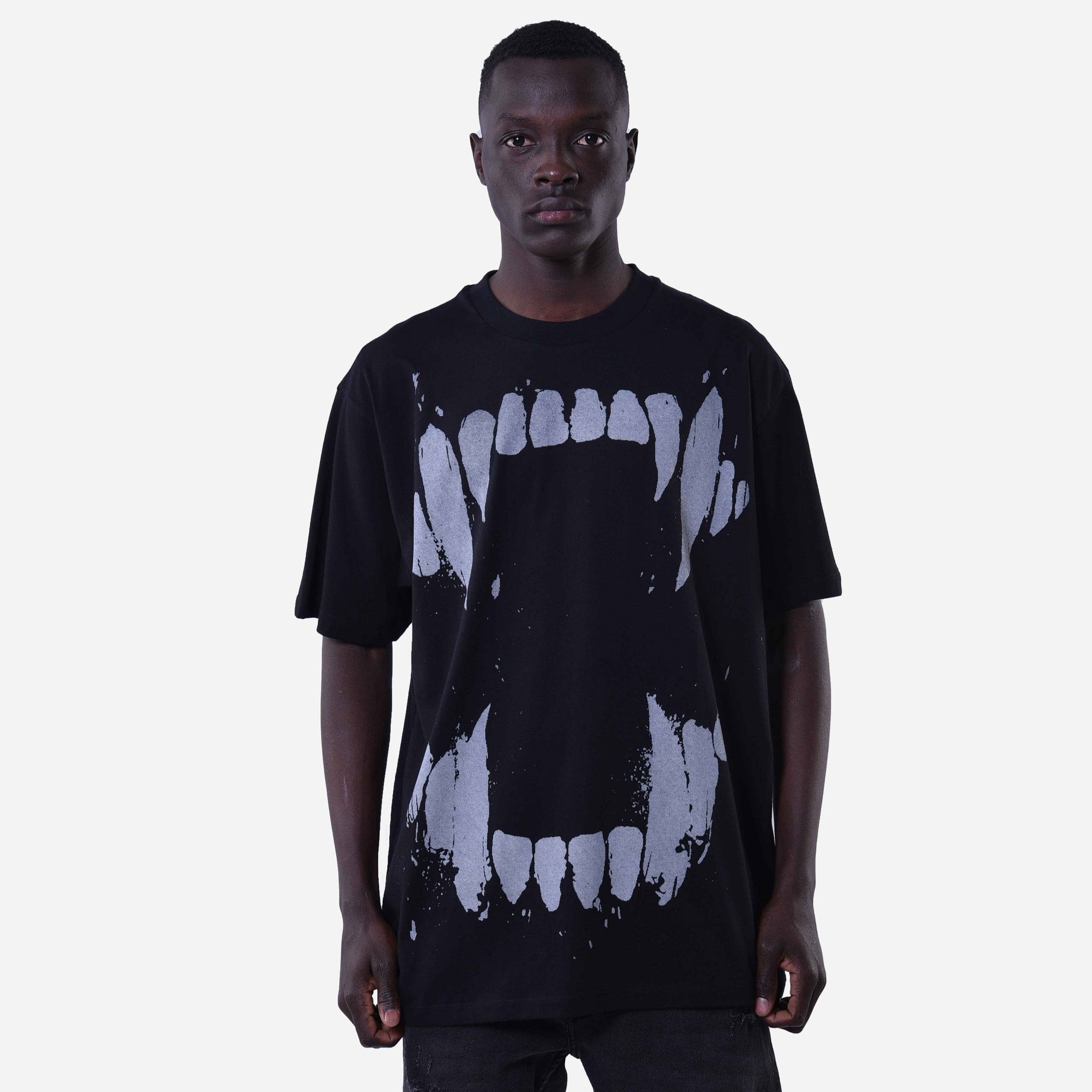 M22TH832-Graphic Basic T-shirt